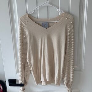 LIV Women's Elegant V-Neck Sweater in Cream